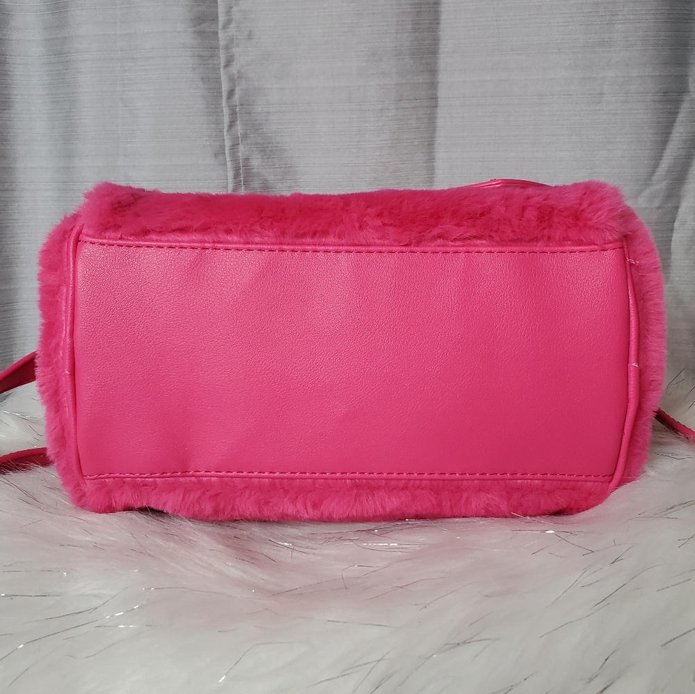 JUICY COUTURE pink free love fur satchel crossbody bag - Picture 7 of 9